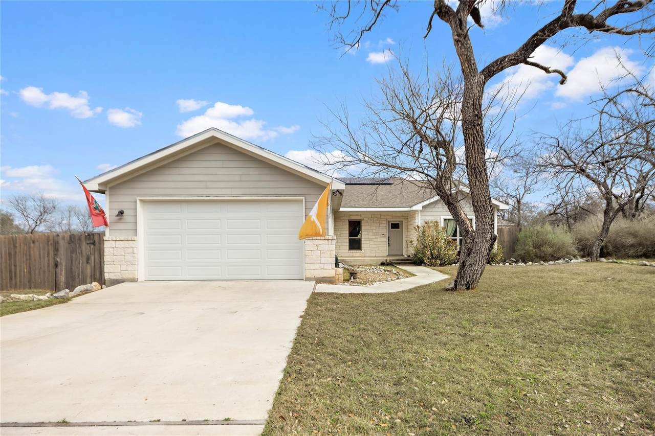142 W Persimmon Dr - Photo 1