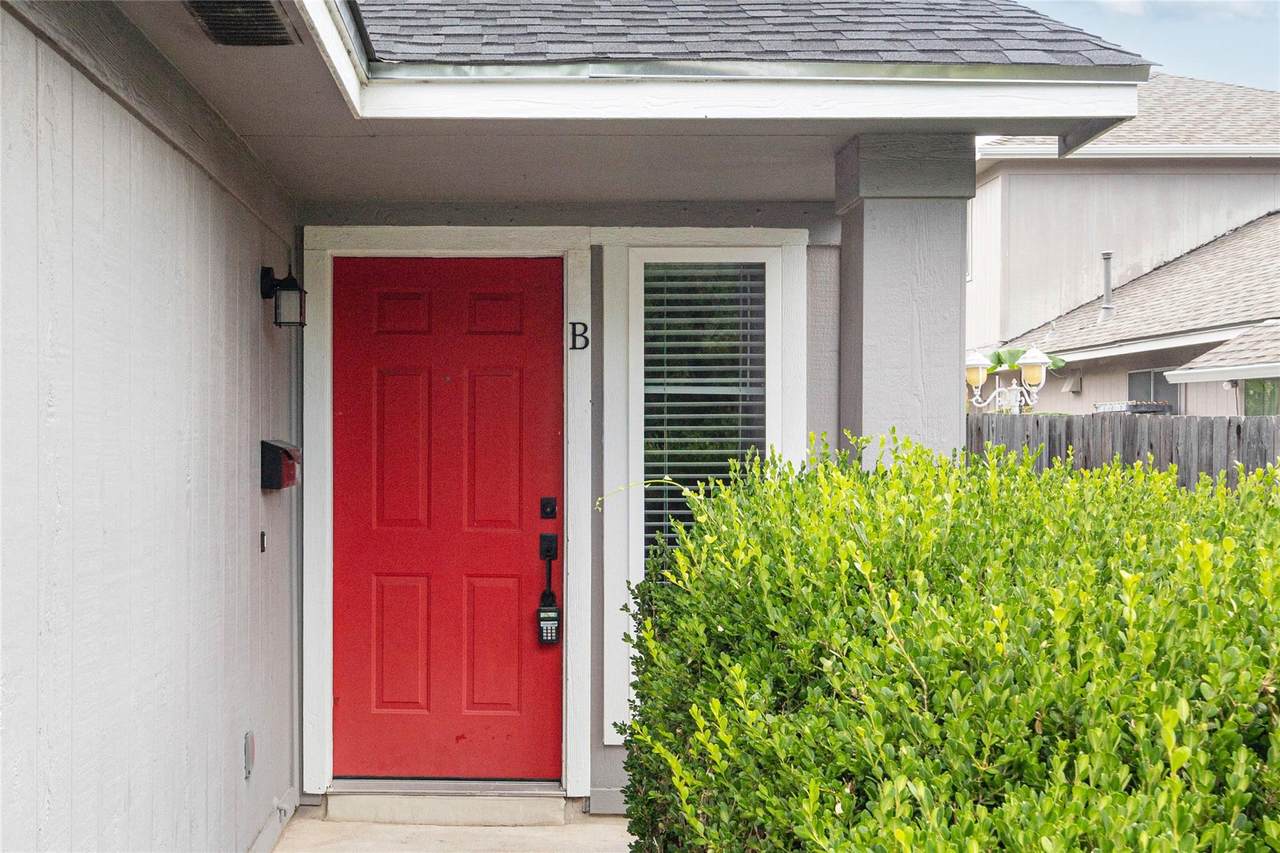 5303 Roosevelt Ave - Photo 1