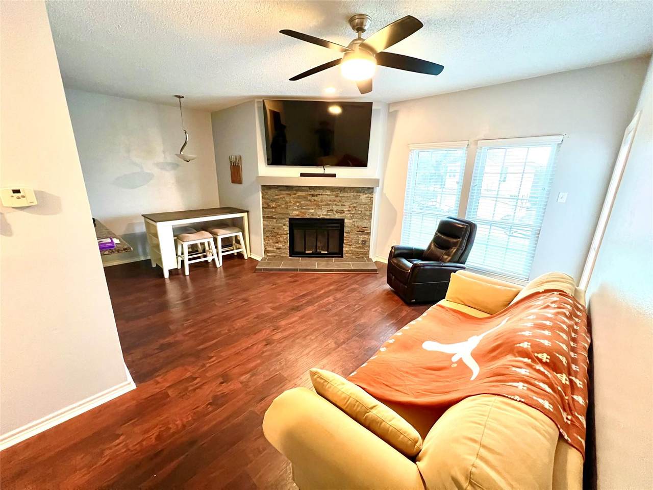 3001 Cedar St - Photo 1