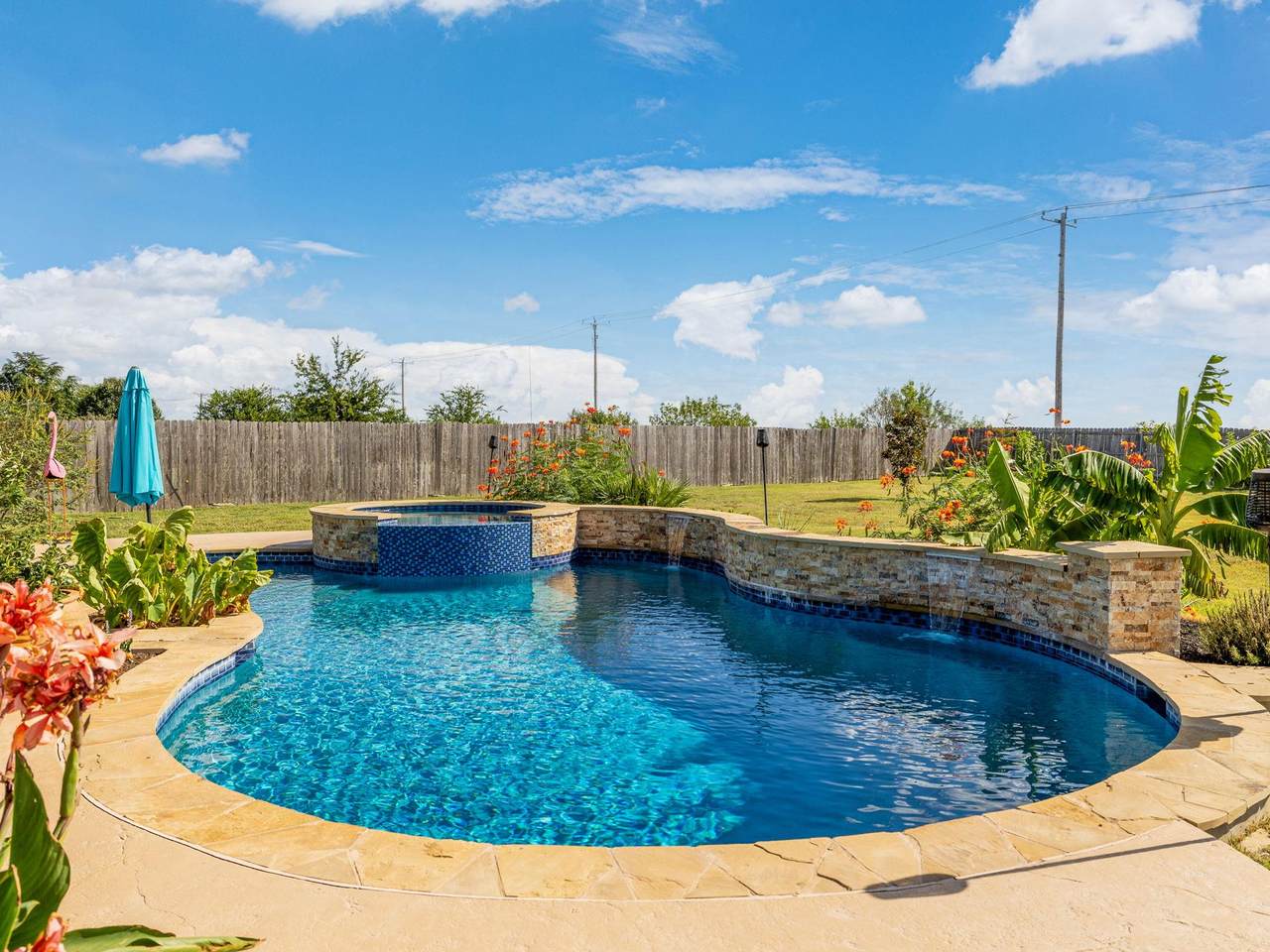 https://bt-photos.global.ssl.fastly.net/austin/1280_boomver_1_3019407-2.jpg