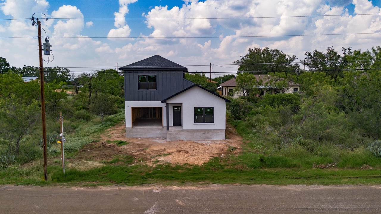 212 Southwood Dr - Photo 1