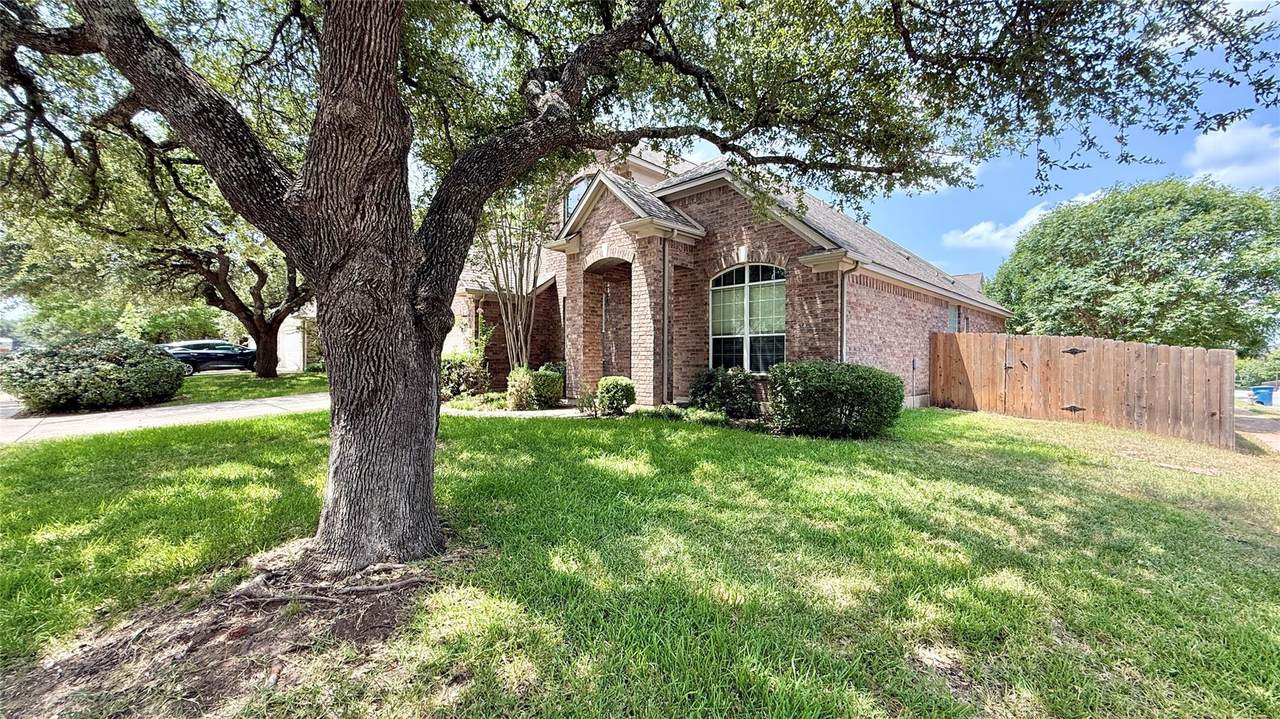 https://bt-photos.global.ssl.fastly.net/austin/1280_boomver_1_3063055-2.jpg