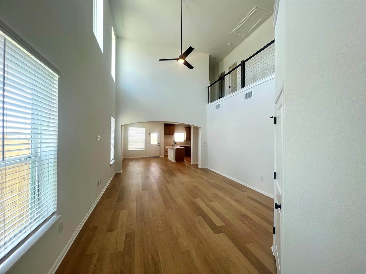 https://bt-photos.global.ssl.fastly.net/austin/1280_boomver_1_3087111-2.jpg