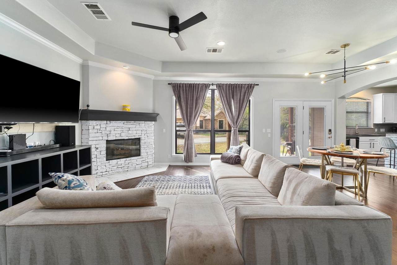 13700 Layton Loop - Photo 1