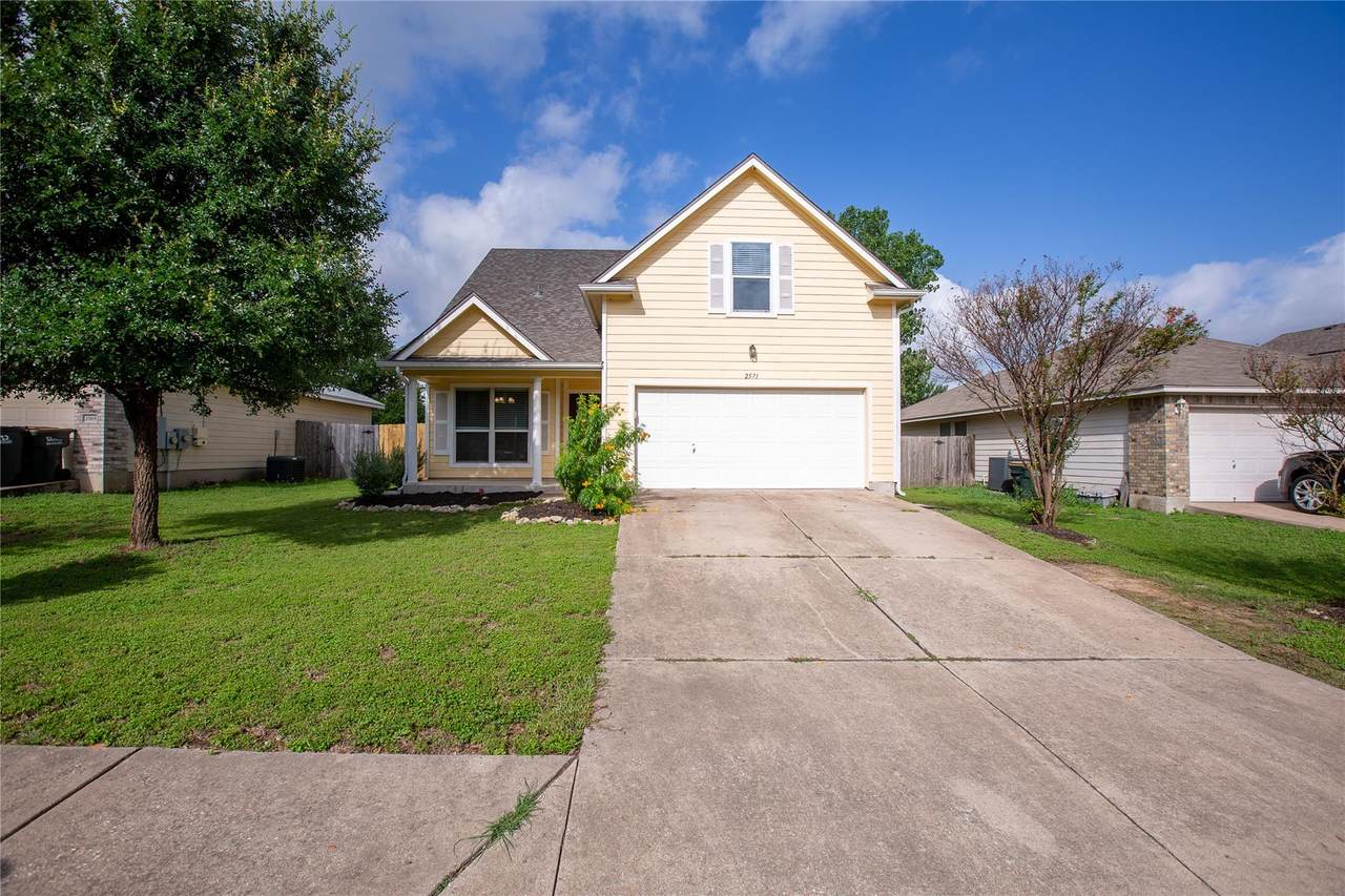 2571 Georgian Dr - Photo 1
