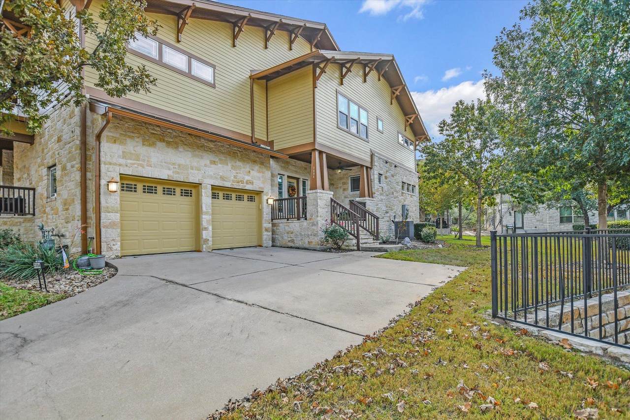 2930 Grand Oaks Loop - Photo 1