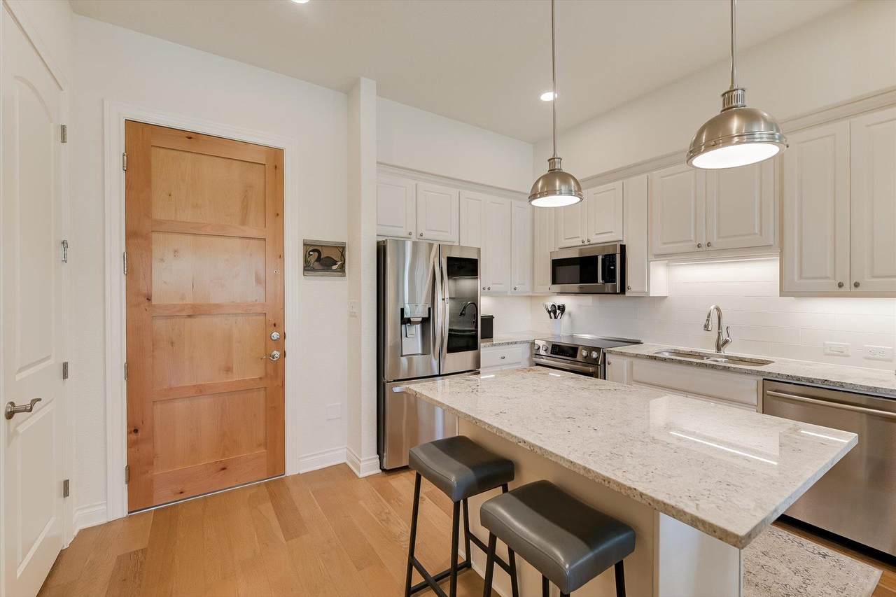 102 Bella Toscana Ave - Photo 1