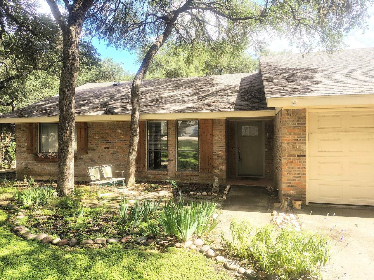 158 Augusta Dr - Photo 1