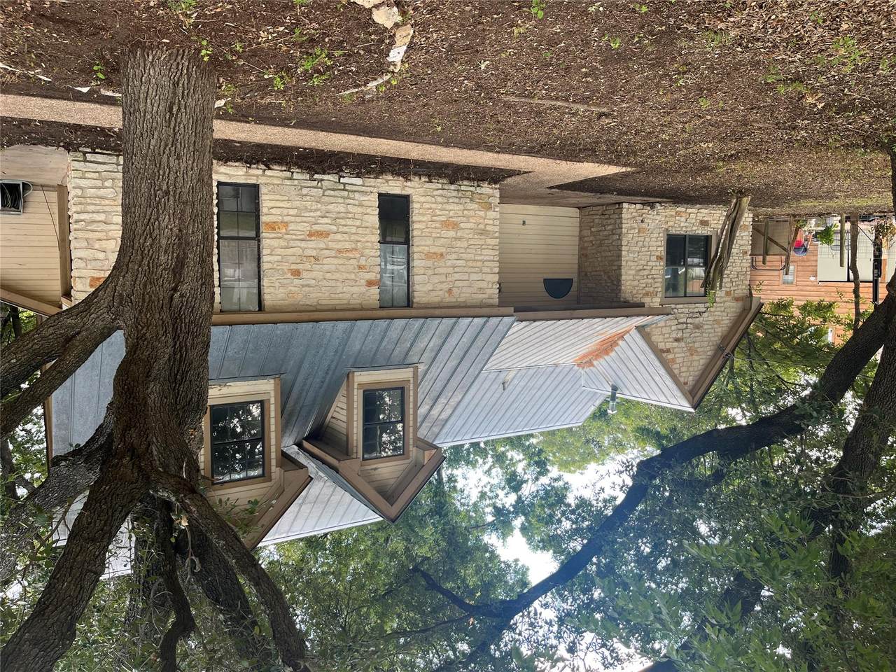 502 County Glen St - Photo 1