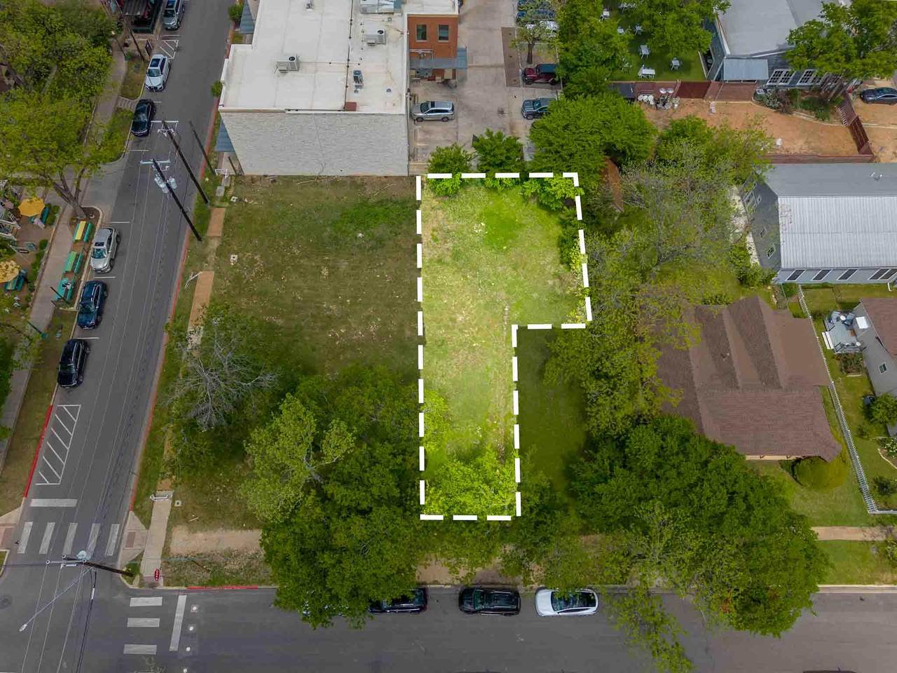 203 9th St - Photo 1