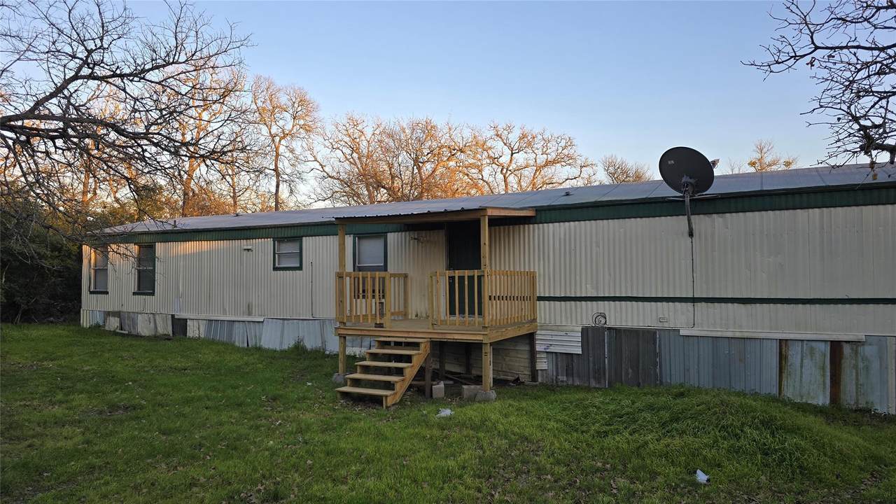 8315 Burleson Manor Rd - Photo 1