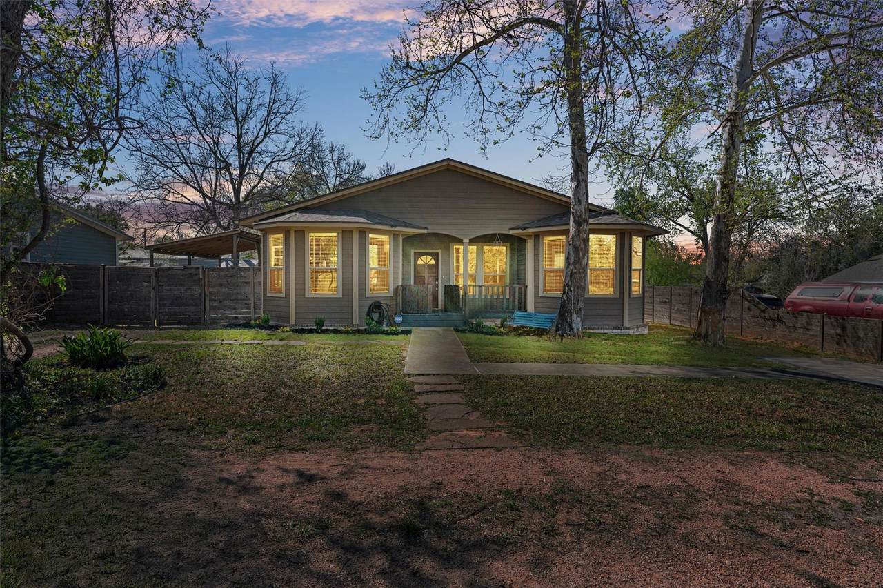 209 Harris St - Photo 1