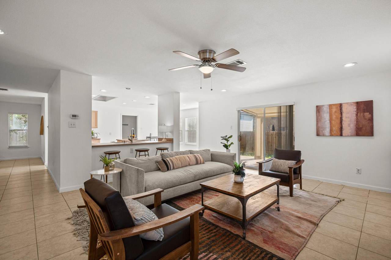 1171 Southern Pl - Photo 1