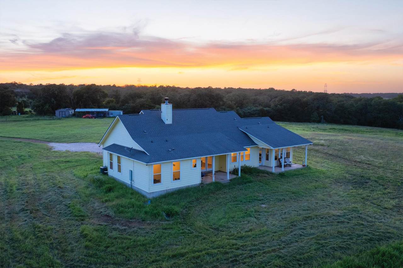 498 County Line Rd - Photo 1