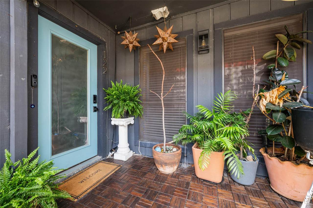 909 Reinli St - Photo 1