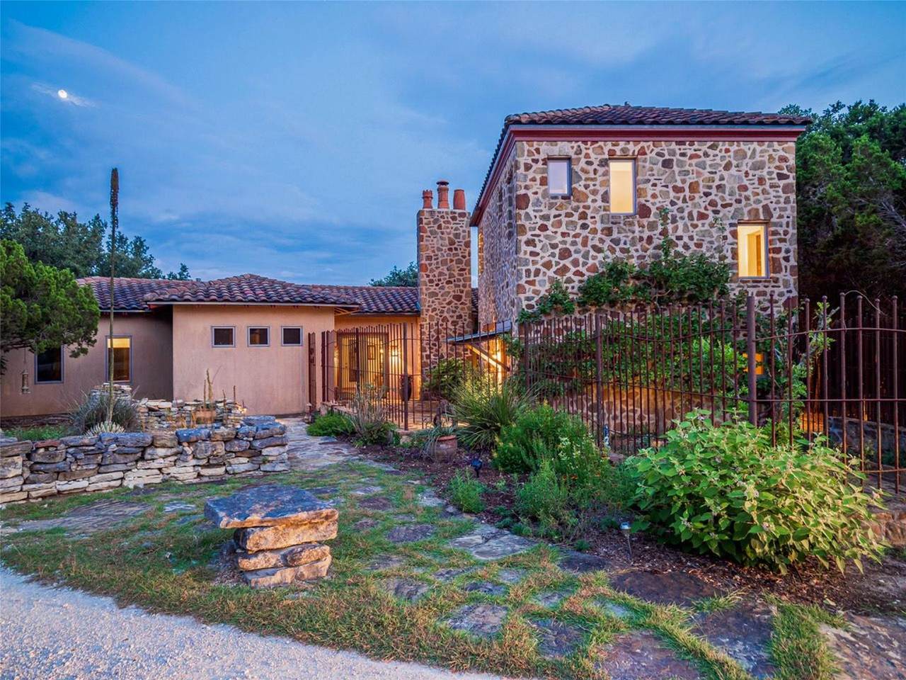 5818 Ranch Road 165 - Photo 1