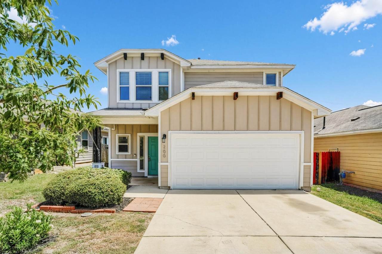 266 Twisted Oaks Ln - Photo 1