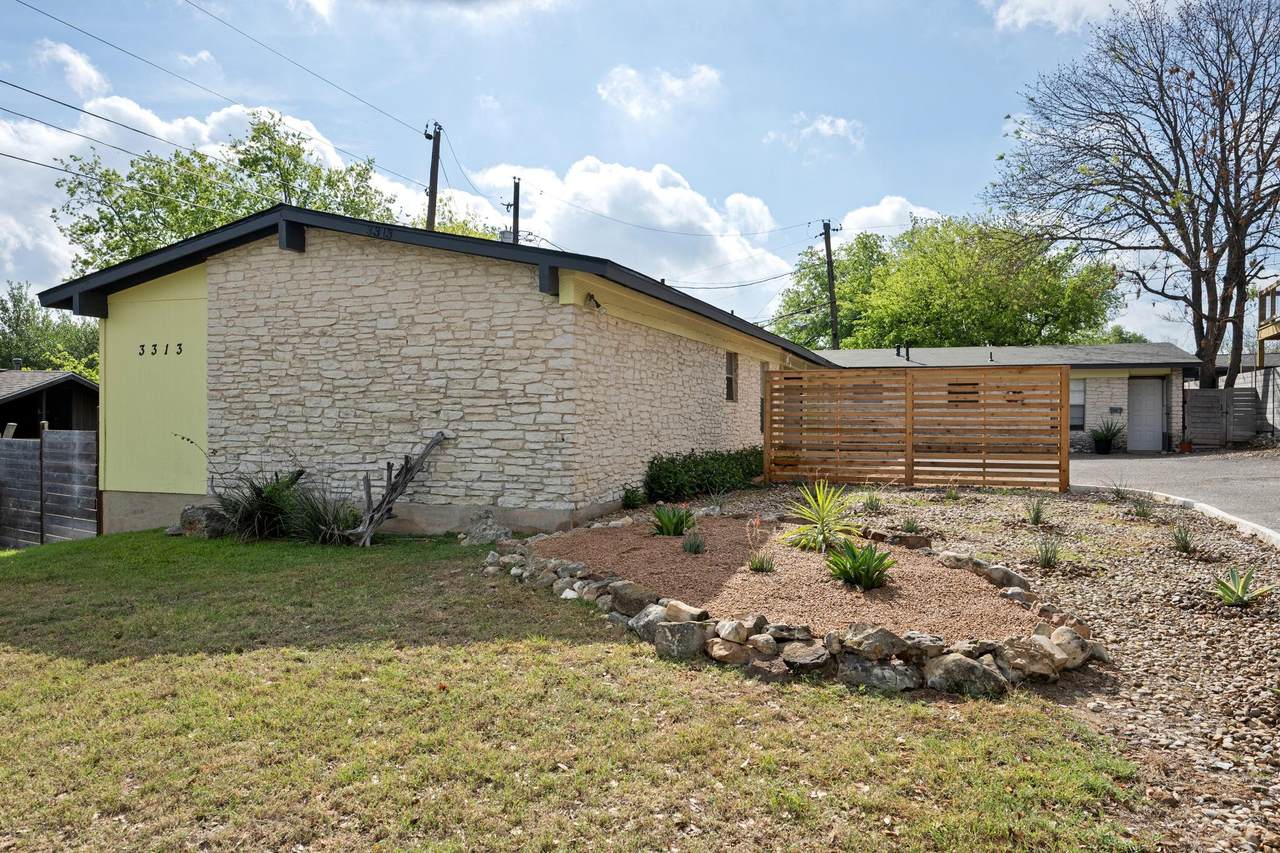 3313 Oak Dr - Photo 1