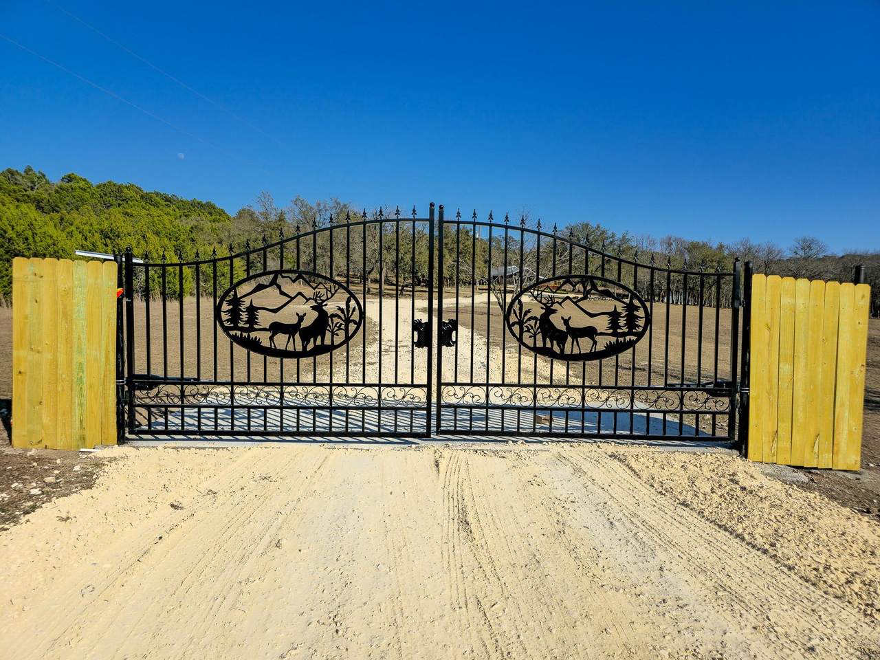 https://bt-photos.global.ssl.fastly.net/austin/1280_boomver_1_3423701-2.jpg
