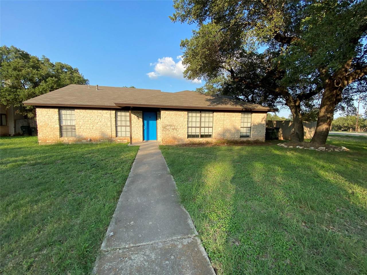 100 Norwood Dr - Photo 1
