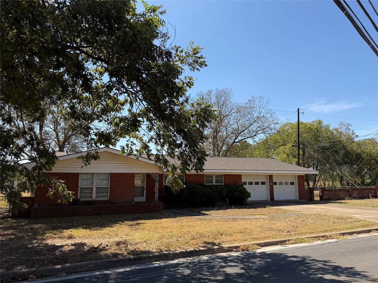 3401 Ferguson Ln - Photo 1