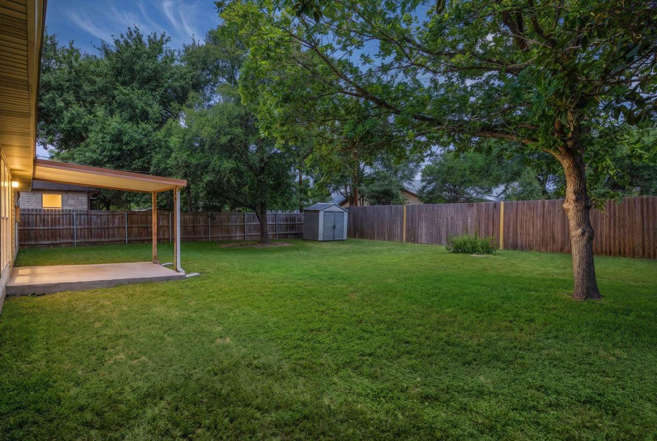 https://bt-photos.global.ssl.fastly.net/austin/1280_boomver_1_3452065-2.jpg