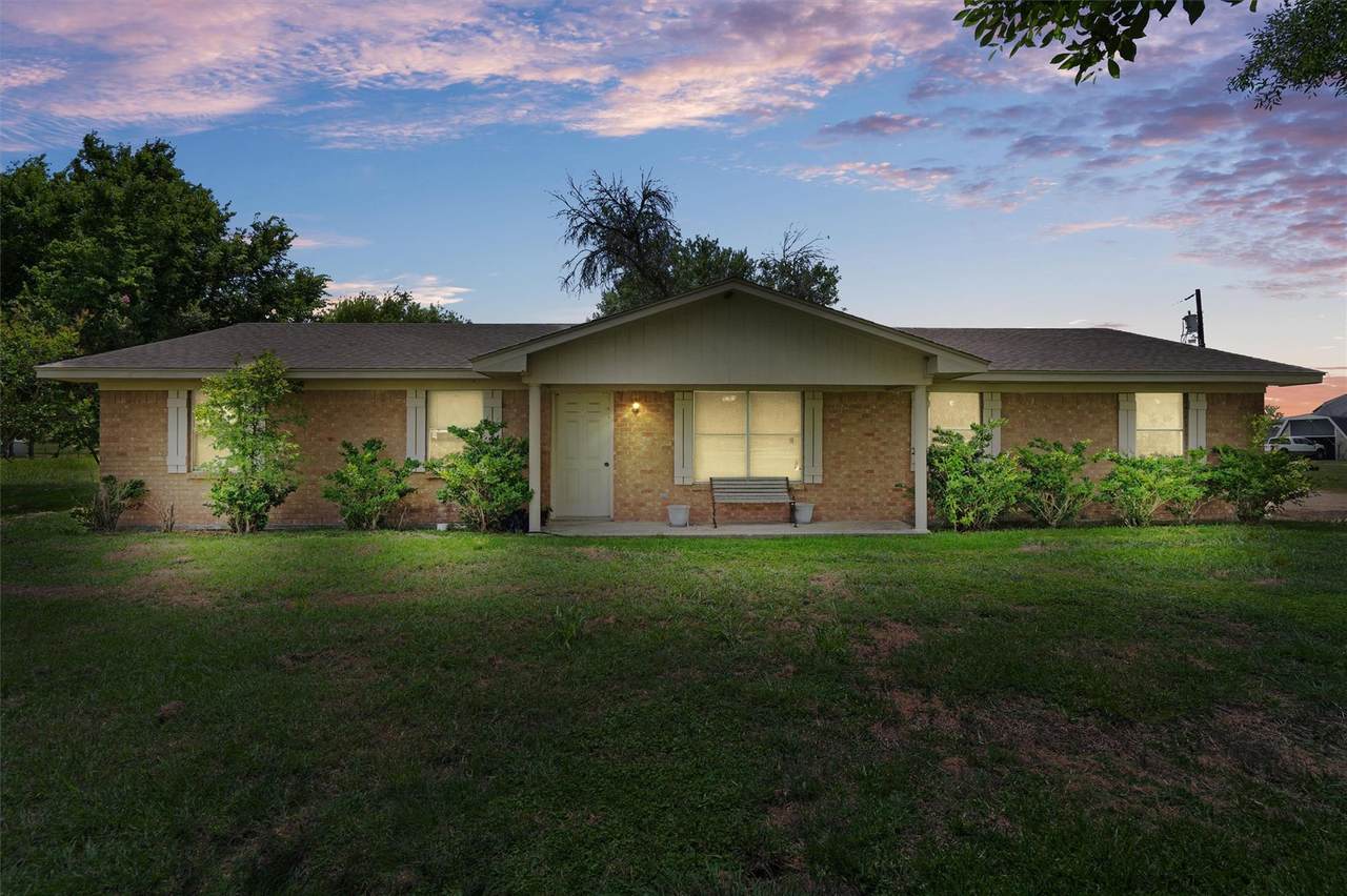151 Windy Ln - Photo 1