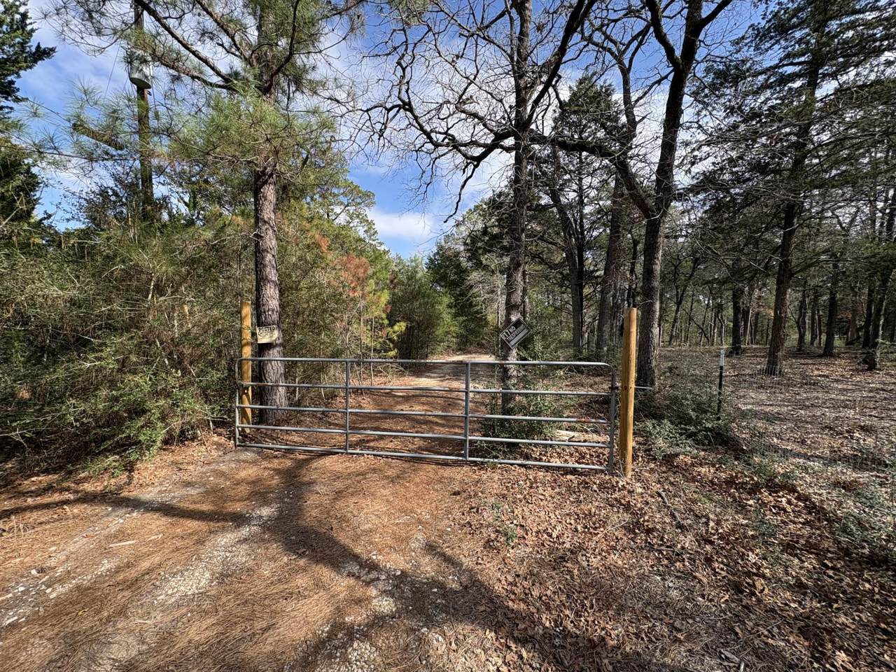 217 Kestrel Ln - Photo 1