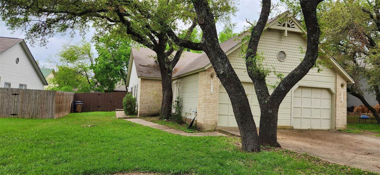 8811 Clearbrook Trl - Photo 1