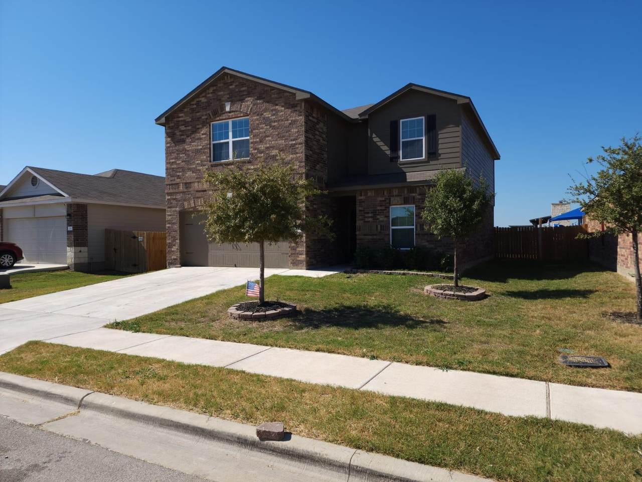214 Independence Ave - Photo 1