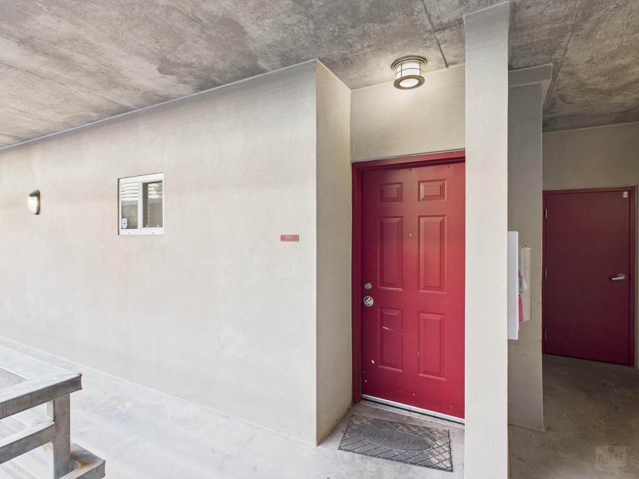 711 26th St - Photo 1