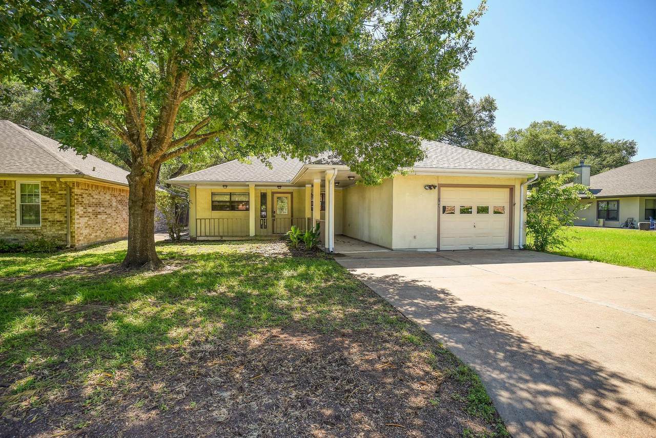 504 Leah Ln - Photo 1