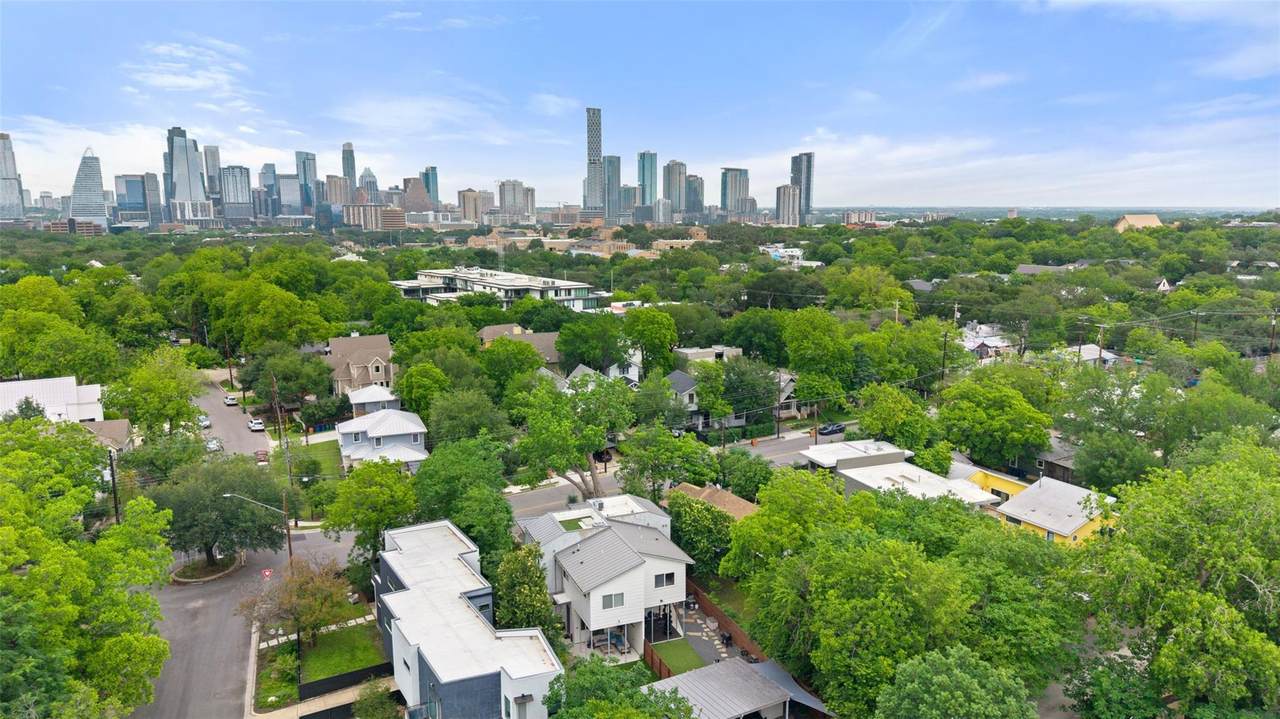 https://bt-photos.global.ssl.fastly.net/austin/1280_boomver_1_3523809-2.jpg