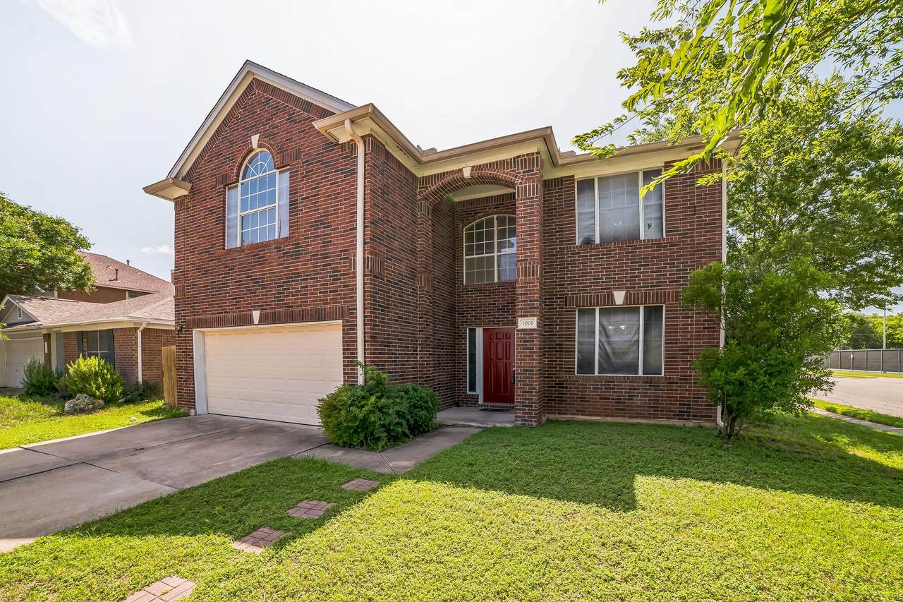 1001 Acanthus St - Photo 1