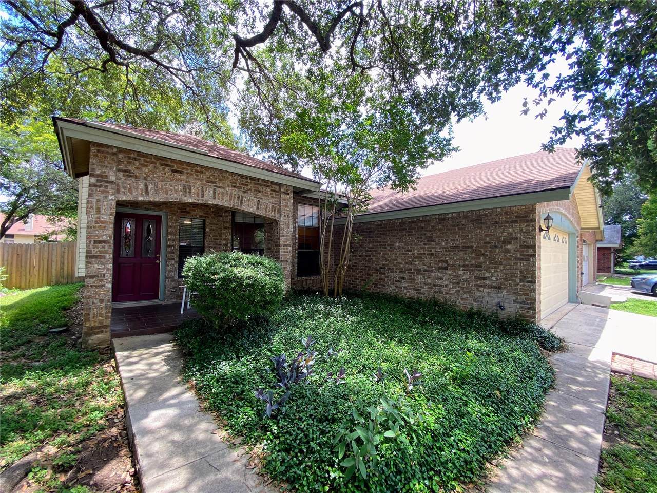 3215 Tree Grove Dr - Photo 1