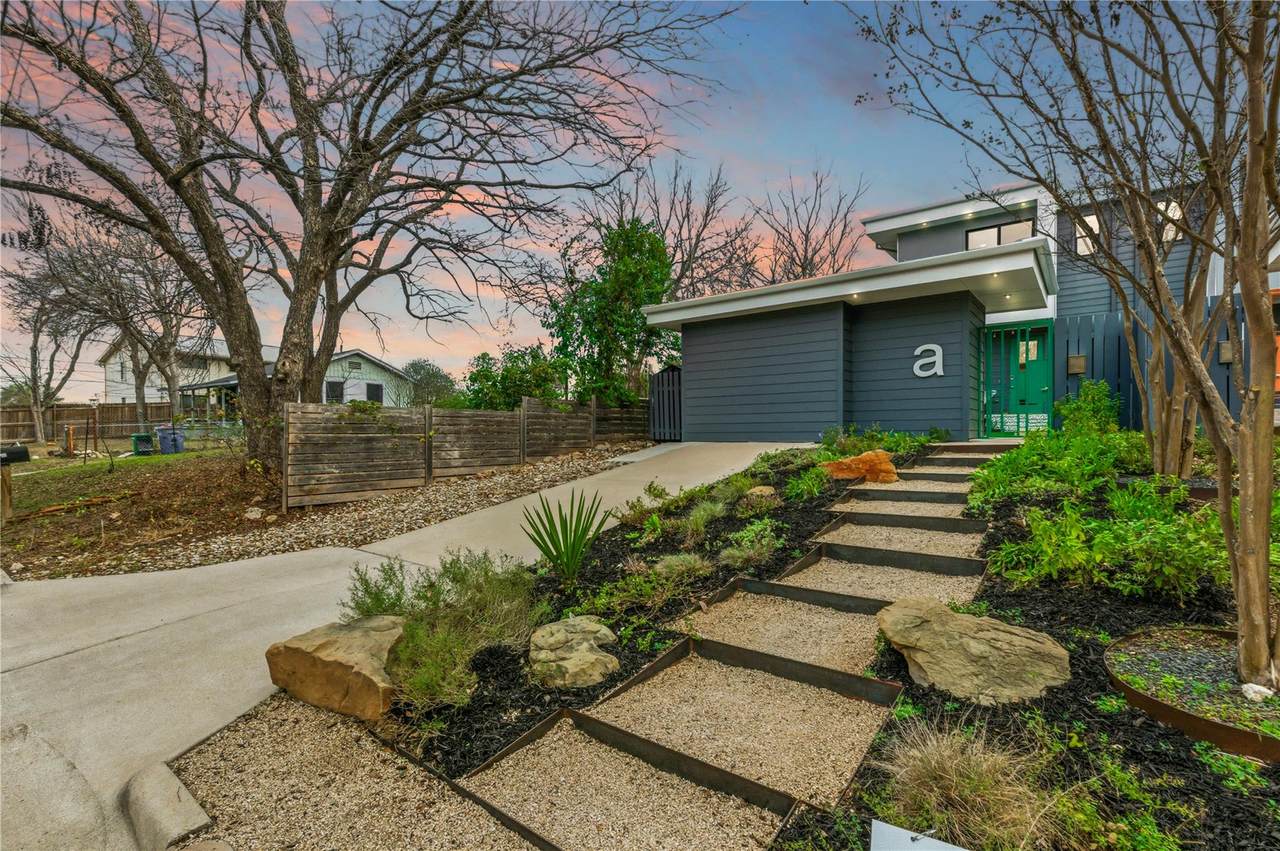 2209 Palo Pinto Dr - Photo 1