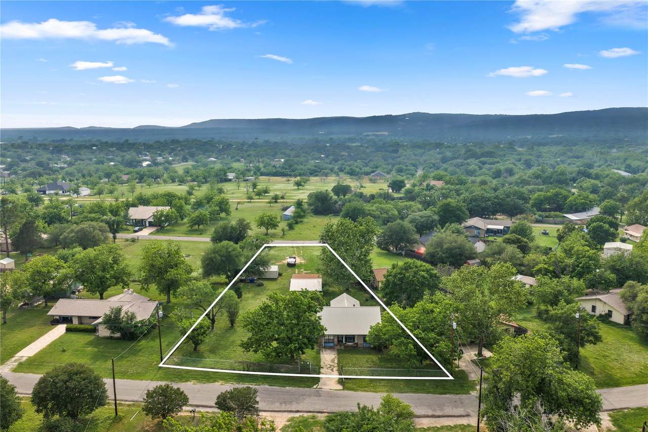 210 River Oaks Dr - Photo 1