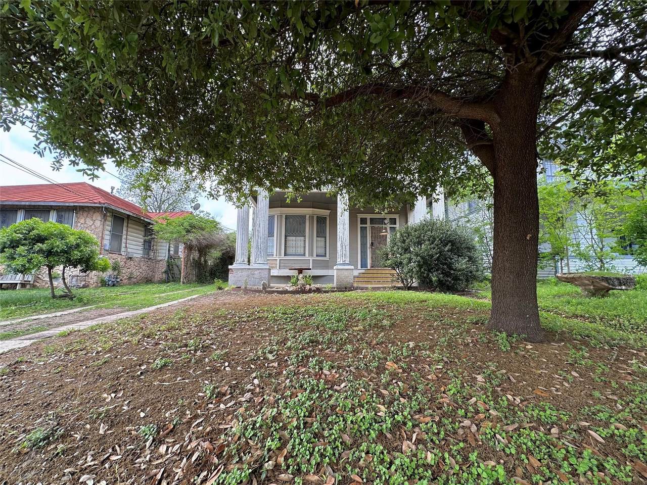 https://bt-photos.global.ssl.fastly.net/austin/1280_boomver_1_3610802-2.jpg