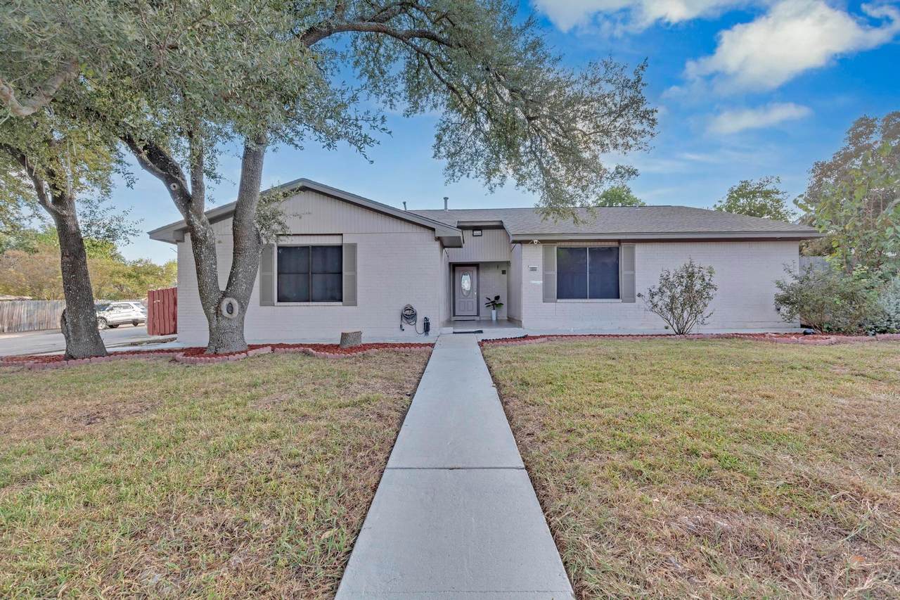 1311 Dove Haven Dr - Photo 1