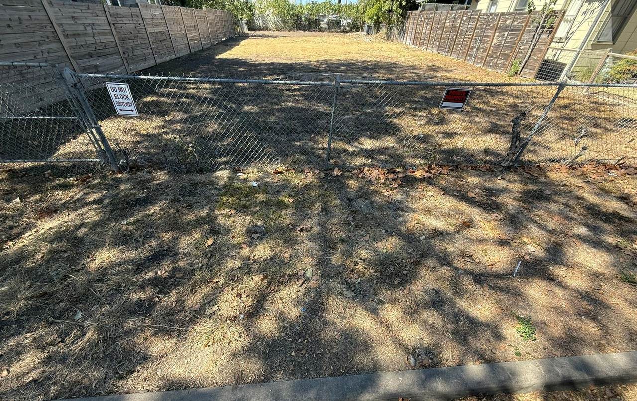 5202 Huisache St - Photo 1