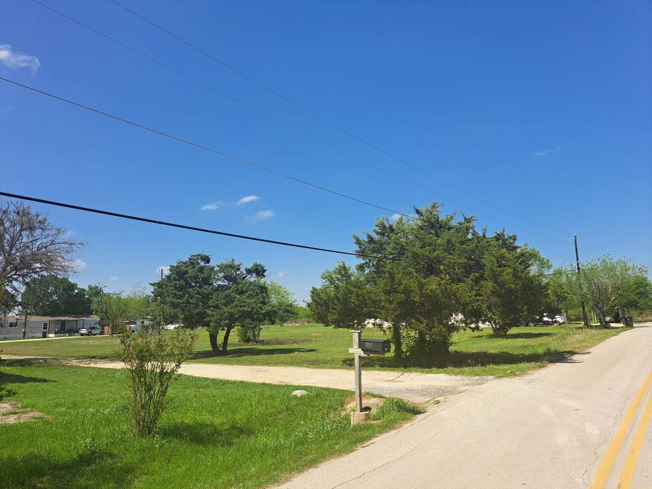 4000 Burch Dr - Photo 1