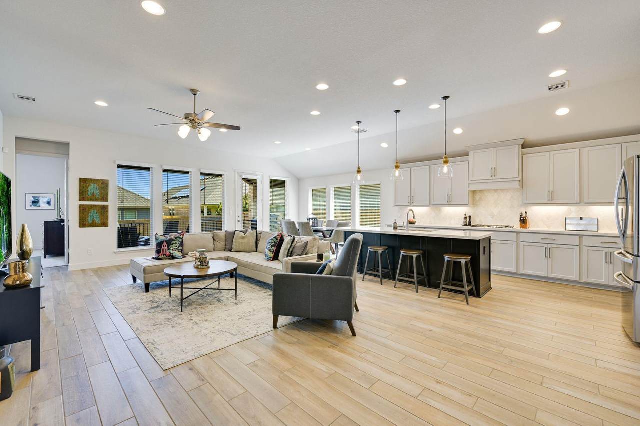 273 Fawn River Run - Photo 1