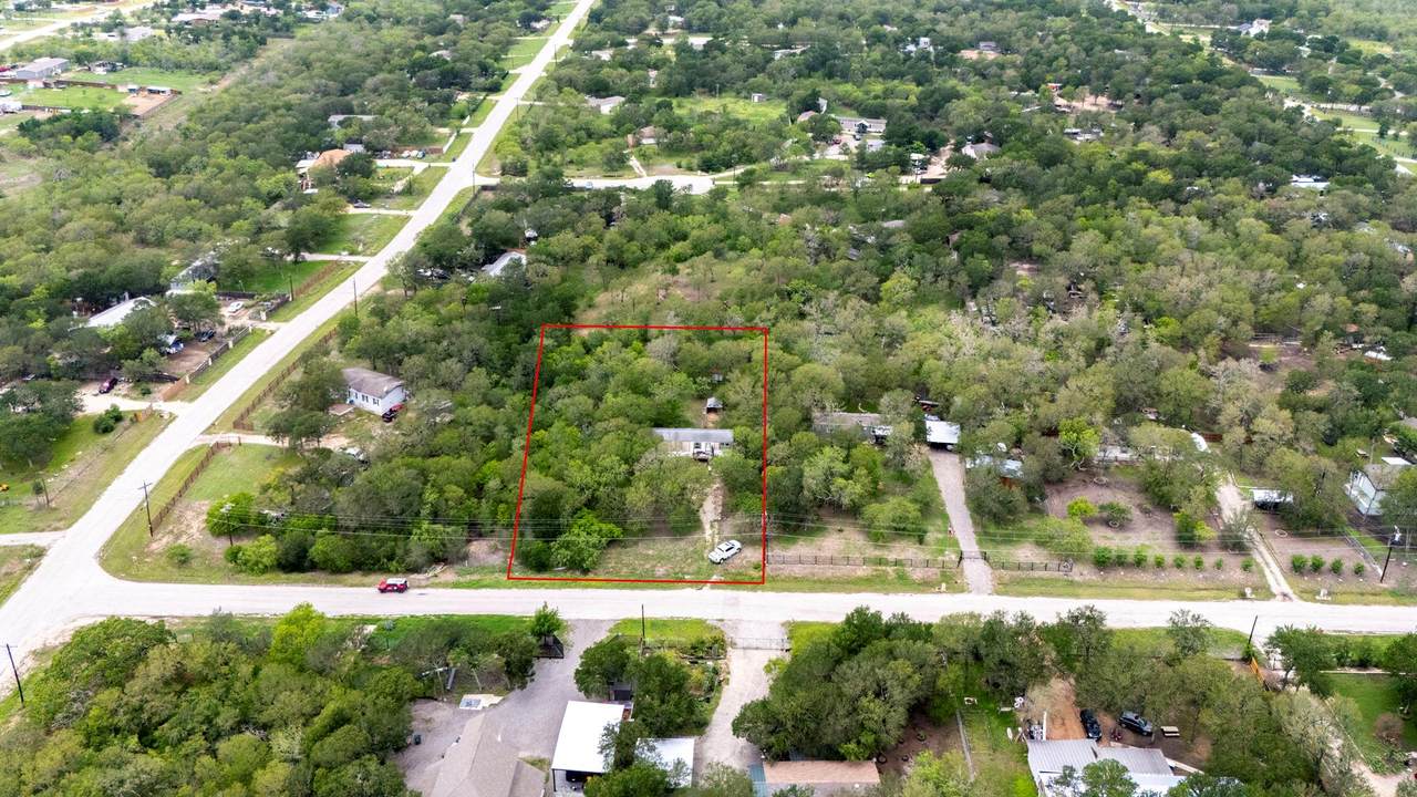 110 Oak Holw - Photo 1