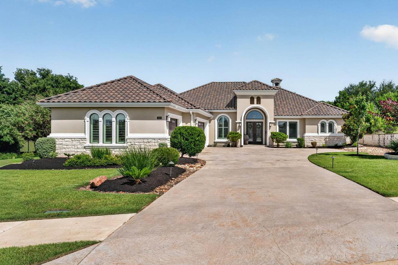 203 Golden Bear Dr - Photo 1