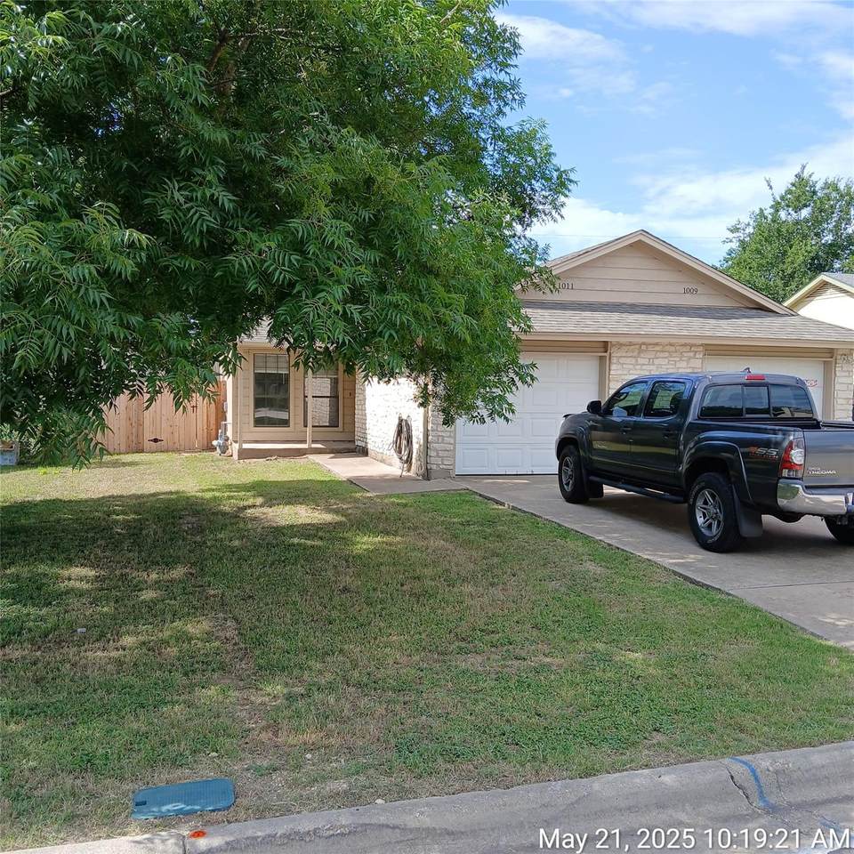 1011 Woodlief Trl - Photo 1