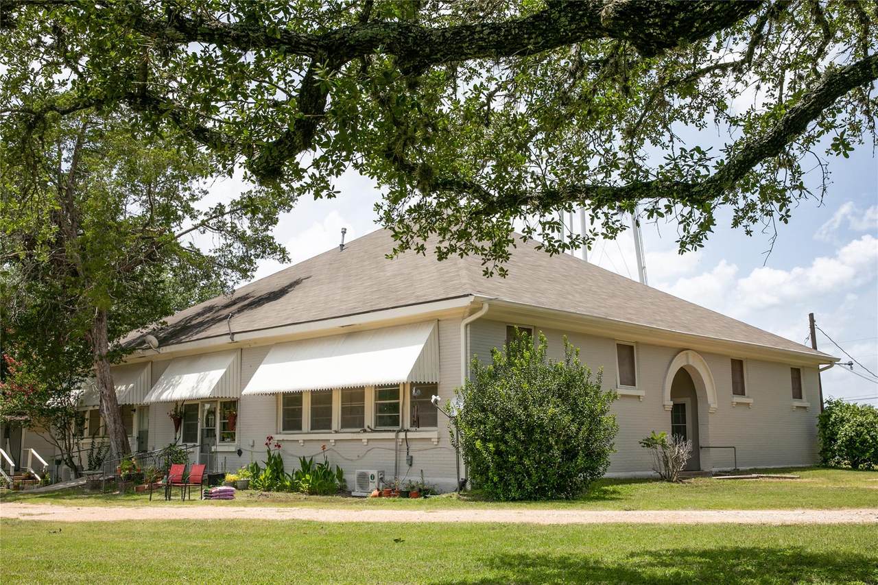 515 Colorado St - Photo 1