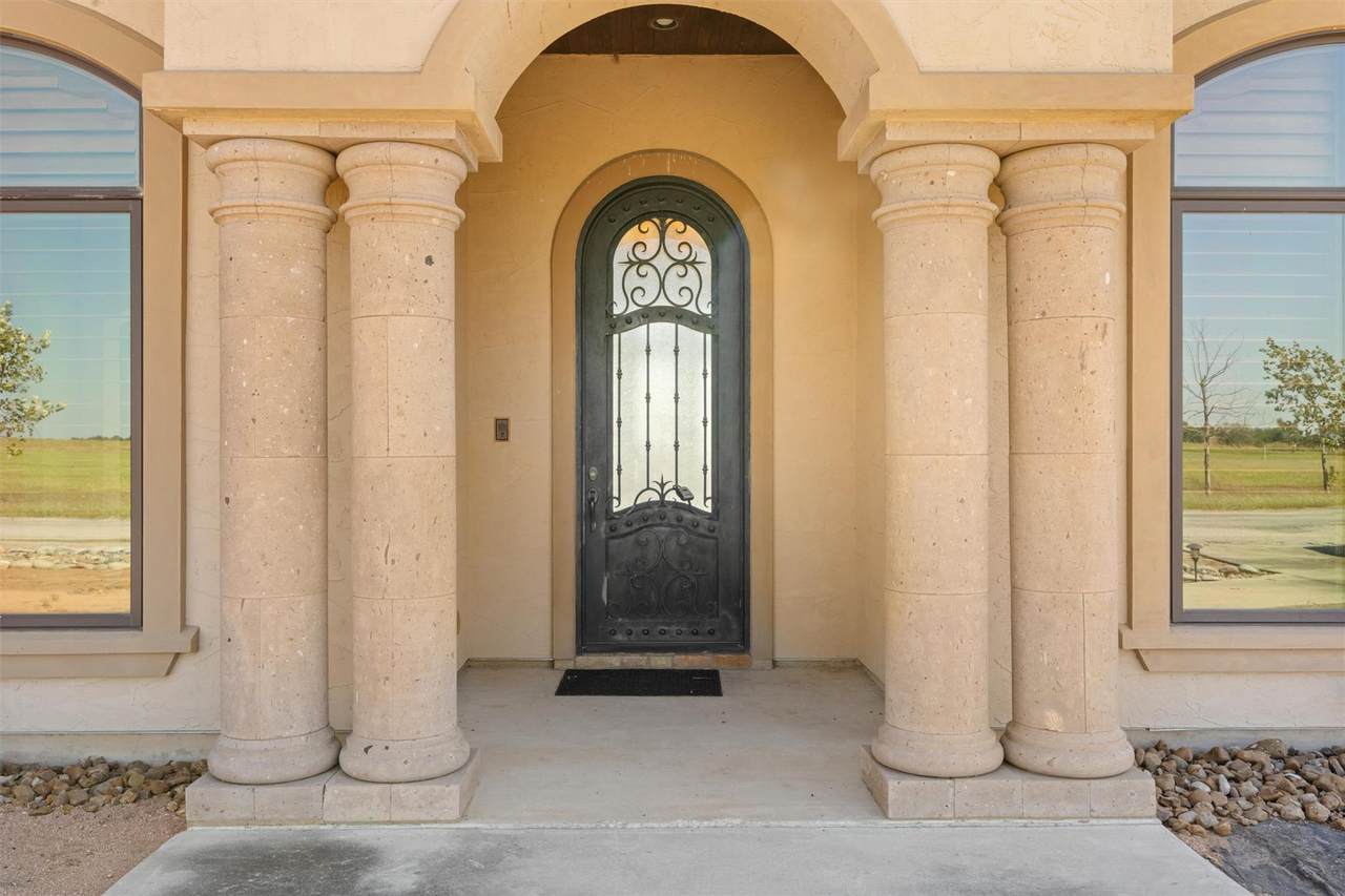 https://bt-photos.global.ssl.fastly.net/austin/1280_boomver_1_3769142-2.jpg