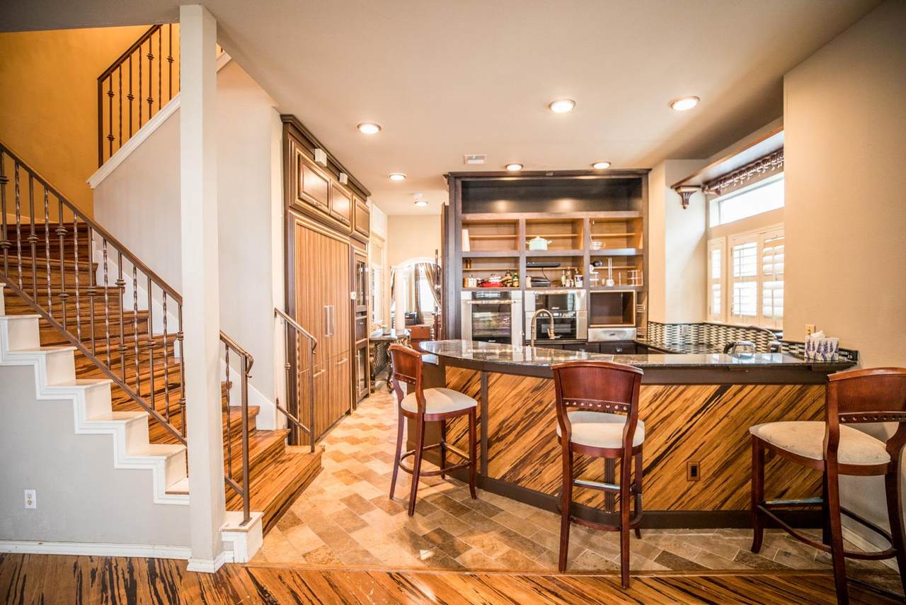 2918 Ranch Road 620 - Photo 1