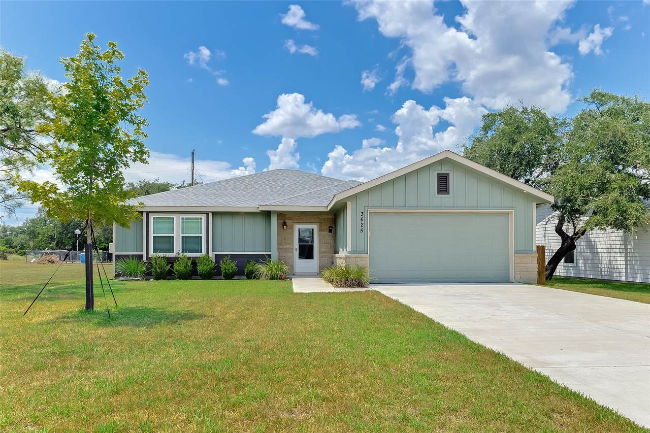 3625 Sagebrush Trl - Photo 1