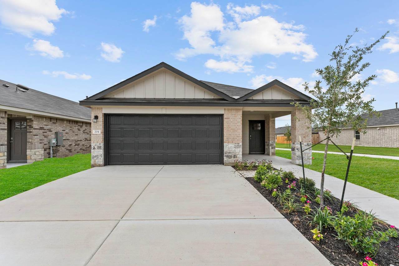 204 Raymondville Path - Photo 1